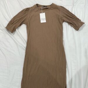 Super cute and comfortable brown Zara dress
